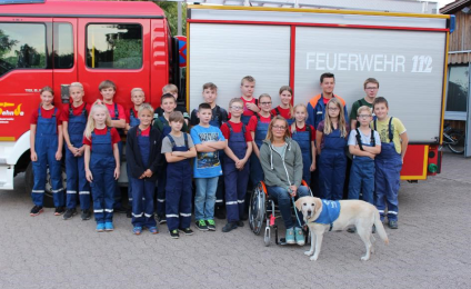 Jugendfeuerwehr Bolzum/Wehmingen unterstützt Assistenzhunde Deutschland e.V.